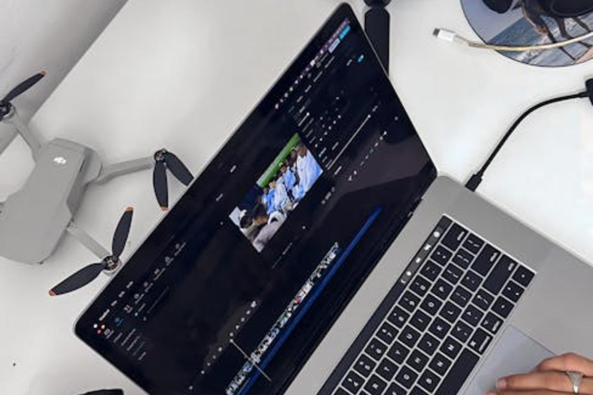 Best Laptops For Video Editing Under $1500