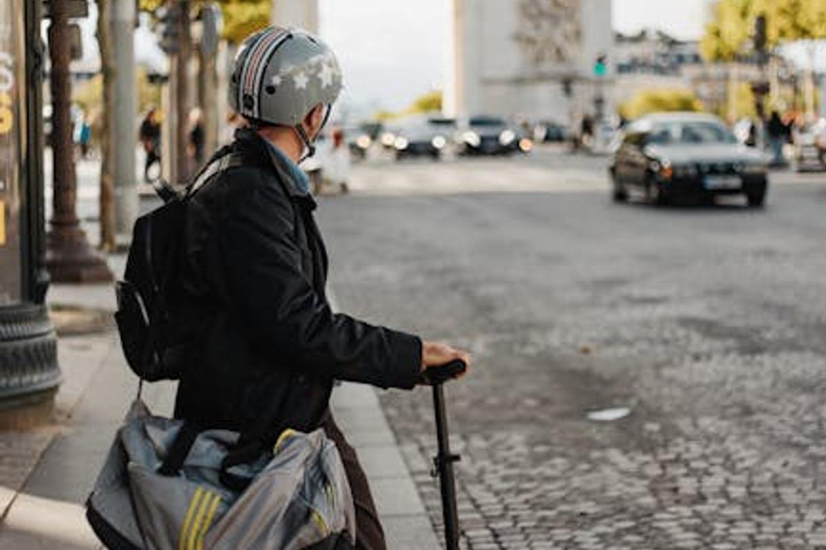 How To Choose An E-scooter For City Commuting