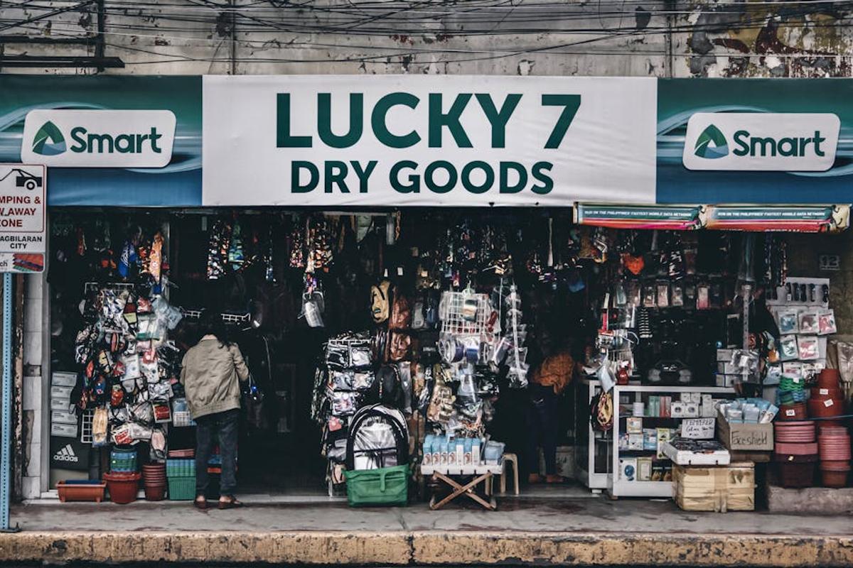 Image 3 for Is the Samsung Galaxy Flip 7 a good buy