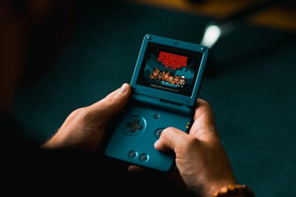 Best Portable Gaming Handhelds 2025